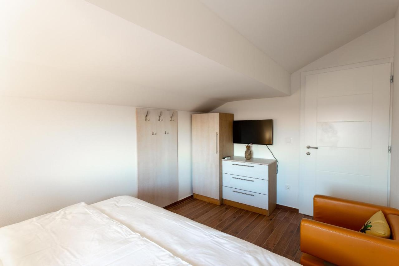 Rtina Appartements * Rtina