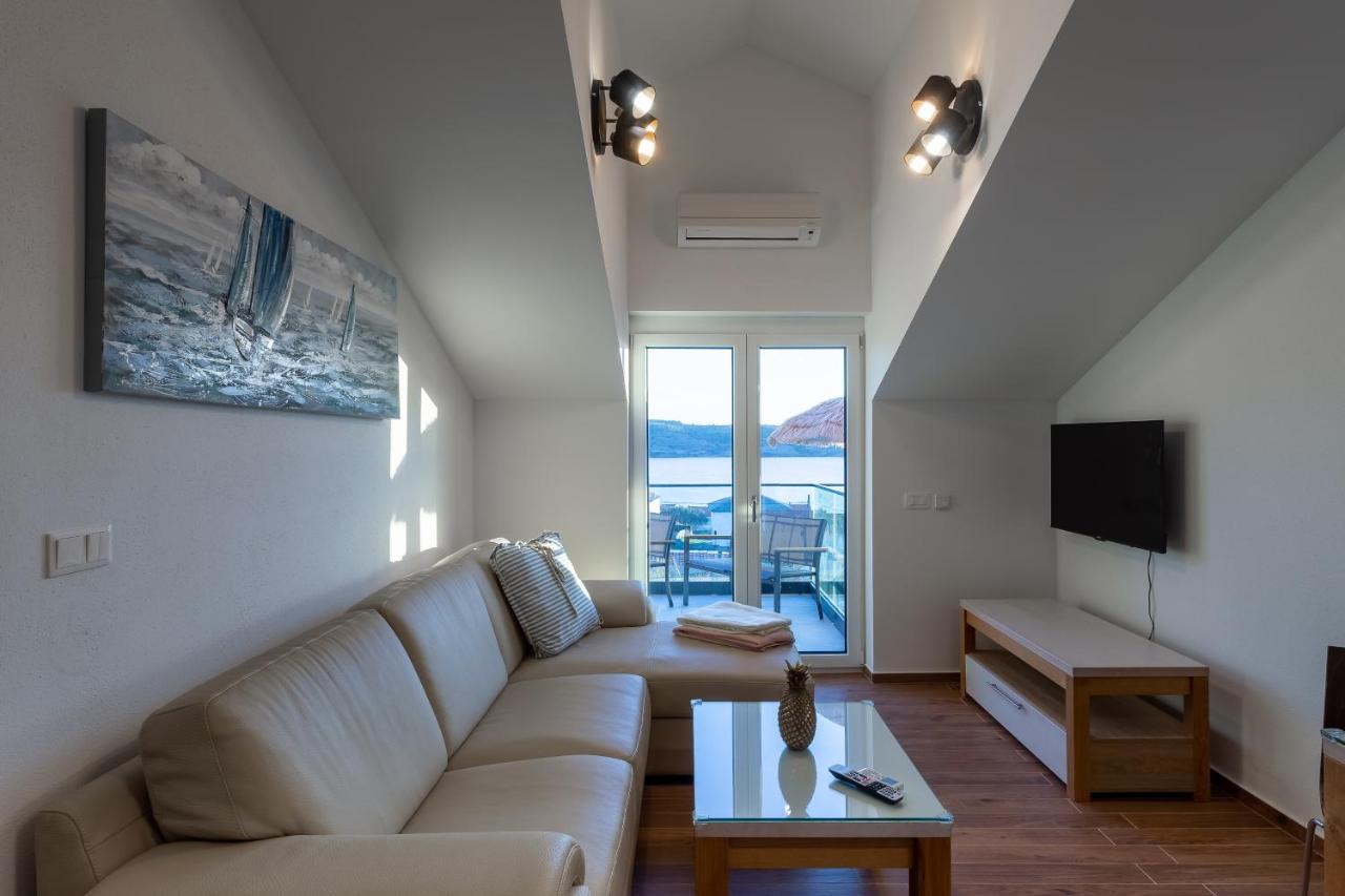 Rtina Appartements * Rtina