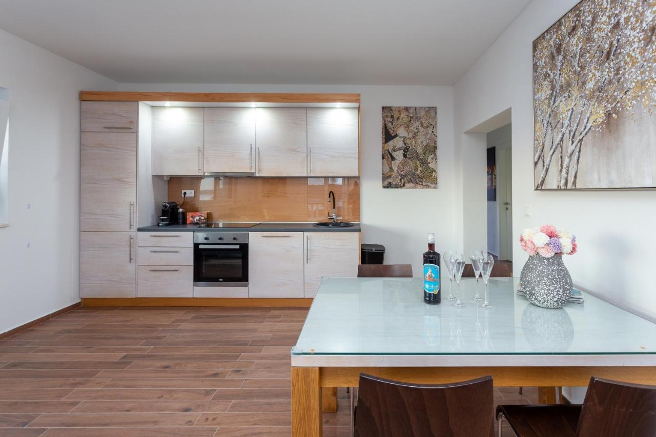 Rtina Appartements Appartamento