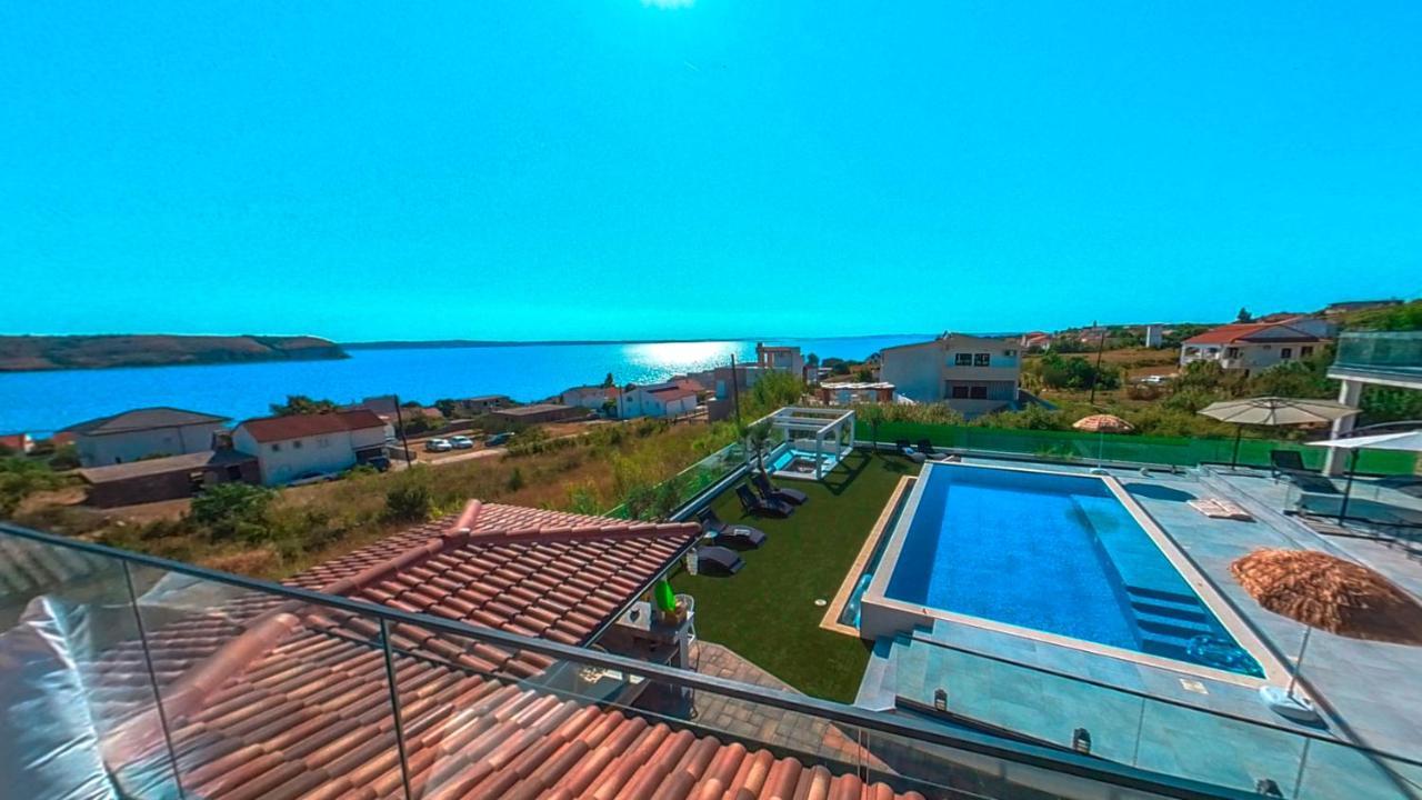 Rtina Appartements * Rtina
